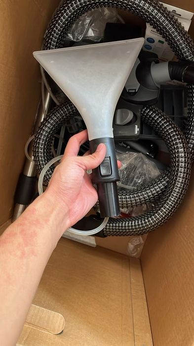 Пыоесос Bosch новый с итекеткой