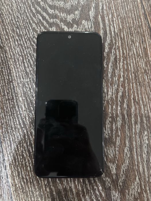 Продаю Redmi note 11 в нормальном состоянии