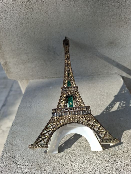 Turnul Eiffel miniatura 25 cm, cu leduri