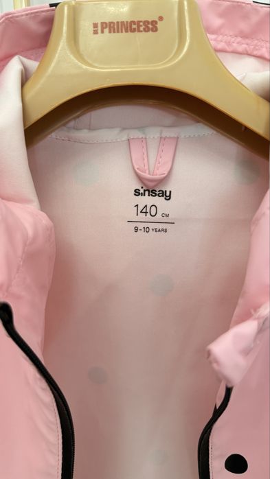 Ветровка для девочки