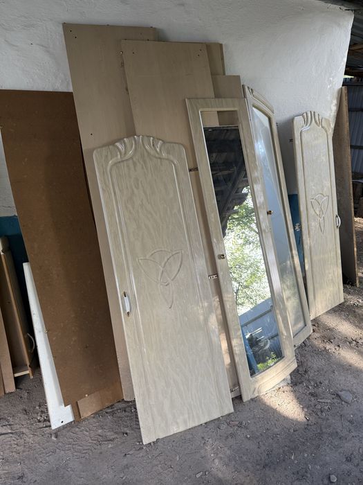 Продам шифоньер и кровать