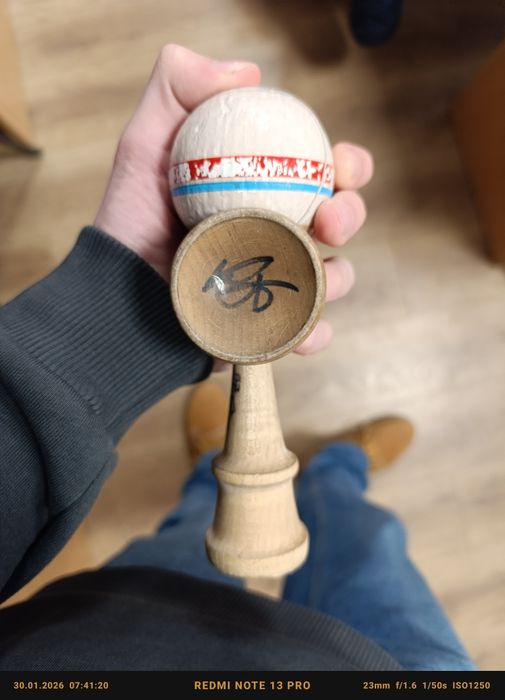 Kendama Sweets Krom