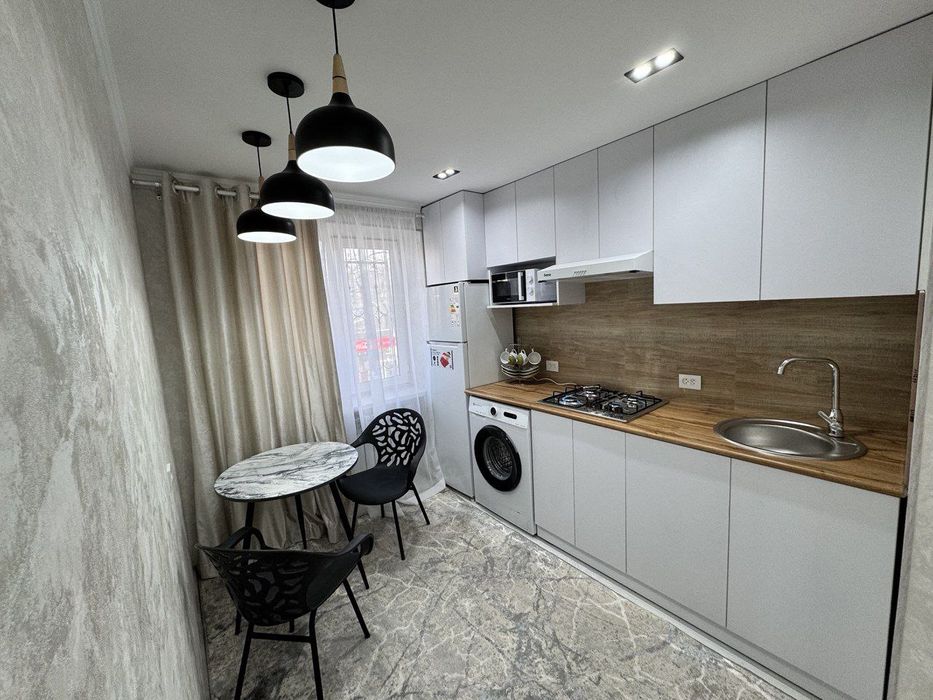 Продается 1ком квартира в центре.Новомосковская.Дархан