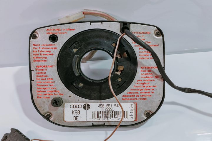 Spira Volan  4D0951543 Audi A6 A4/C4 seria