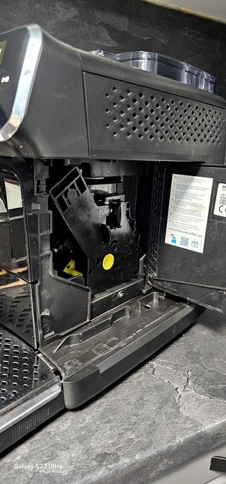 Продавам Philips LatteGo 5400