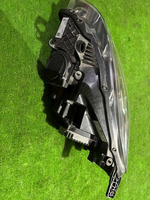 Far DREAPTA Full Led MID LHD Volvo V40 31677019 (cu modul)