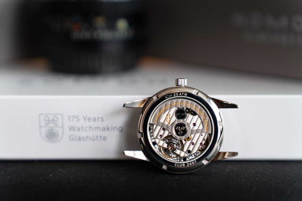 Часовник Nomos Glashütte Club Neomatik Atlantik ref. 741 / Гаранция