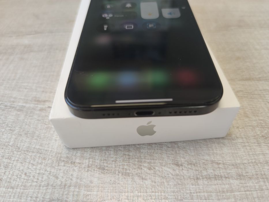 Apple iPhone 16 Pro Max 256GB Black Titanium 95% Гаранция!