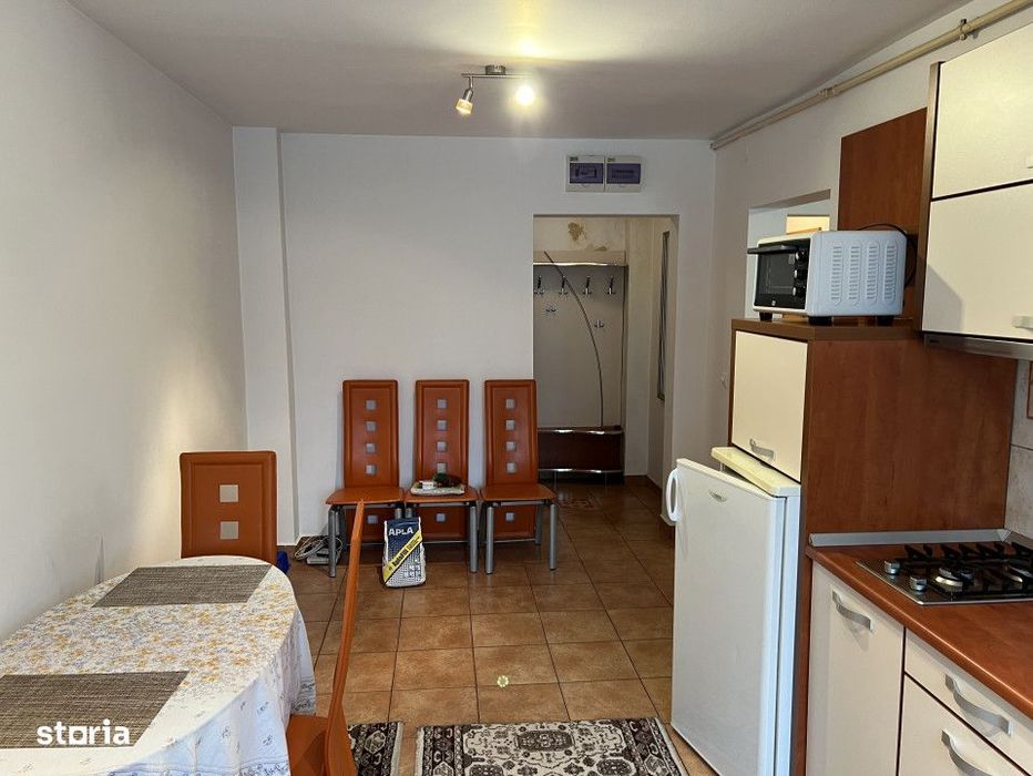 garsoniera scoala de inot  super zona parc sub arini parter