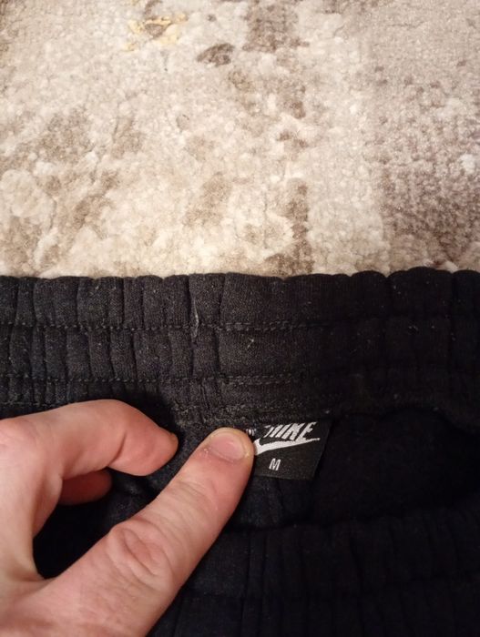 Pantaloni lungi Nike mărime M bărbat cu buzunare