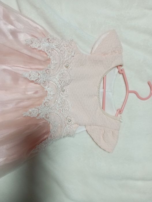 продаю нарядное платье