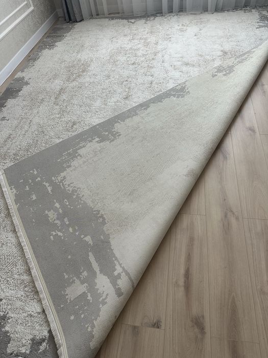 Продам ковер 300х400