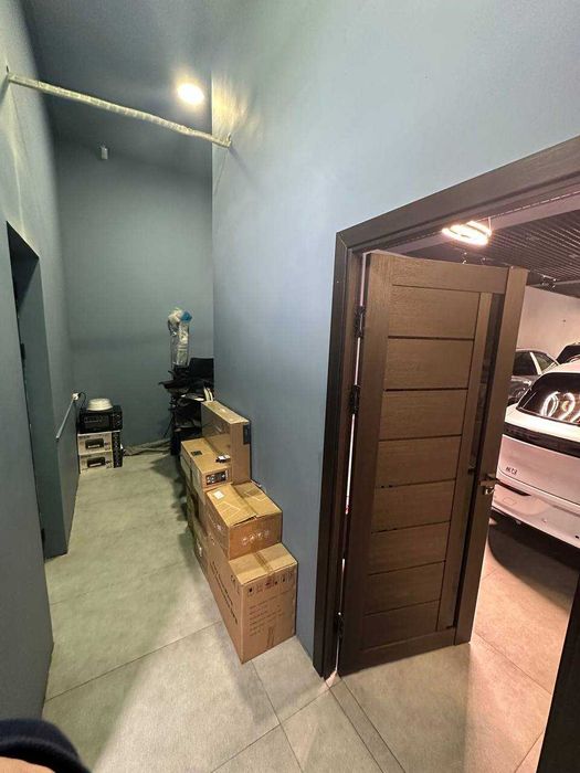 АРЕНДА 1 этаж Генерал Узакова 280м2. Отдельный вход, задний двор