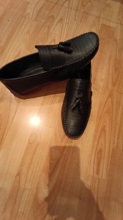 Se vinde mocasini bărbați