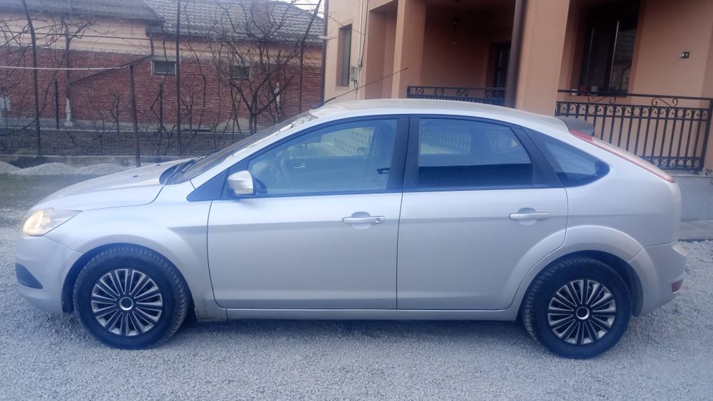 Vand Ford Focus detalii la telefon
