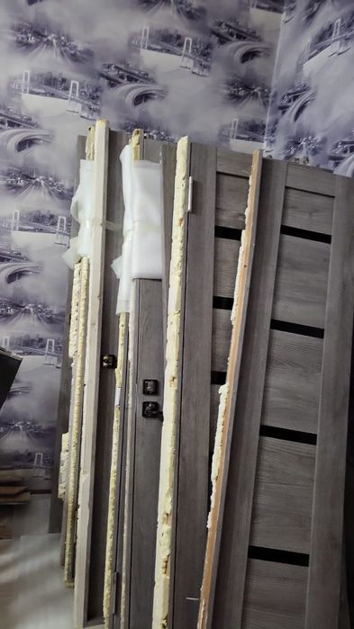 Продам Двери б/у