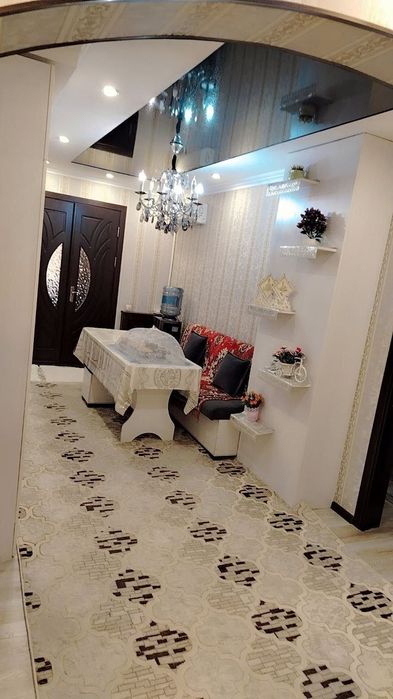 Kvartira sotiladi. Jarariq 4/7/9. 97m2. Rimontli.