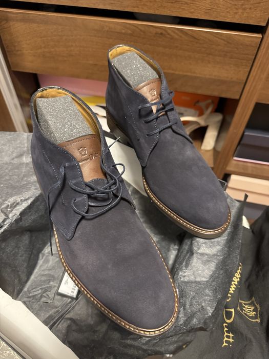 Vand Ghete din piele marca Massimo Dutti. Marimea 43.