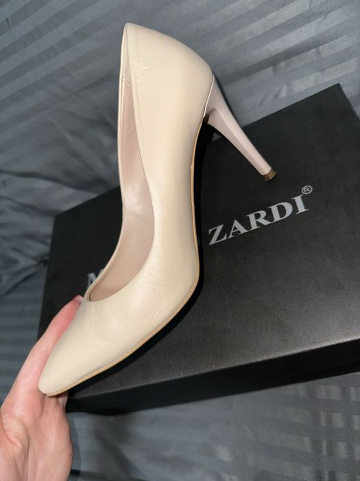 Обувки на ток естествена кожа