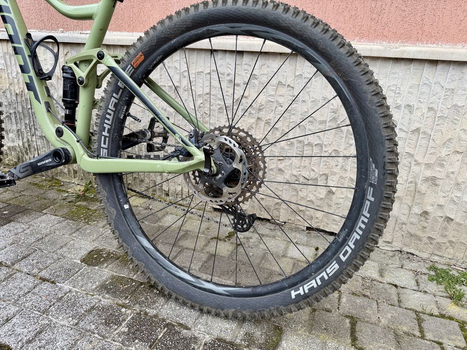 GIANT STANCE 29  (Fox 36, Deore 12s)