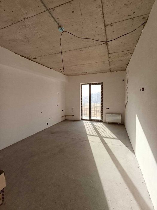 Срочно продаётся 1 комнатная квартира в новом ЖК рядом метро Олмос