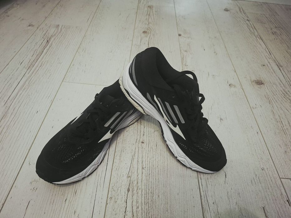Mizuno wave stream 2-Ориг.маратонки