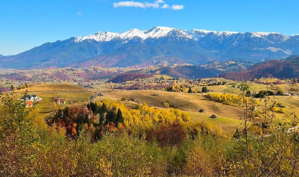 OPORTUNITATE Teren cu panoramă 360° – Drumul Carului (DN73), Moieciu