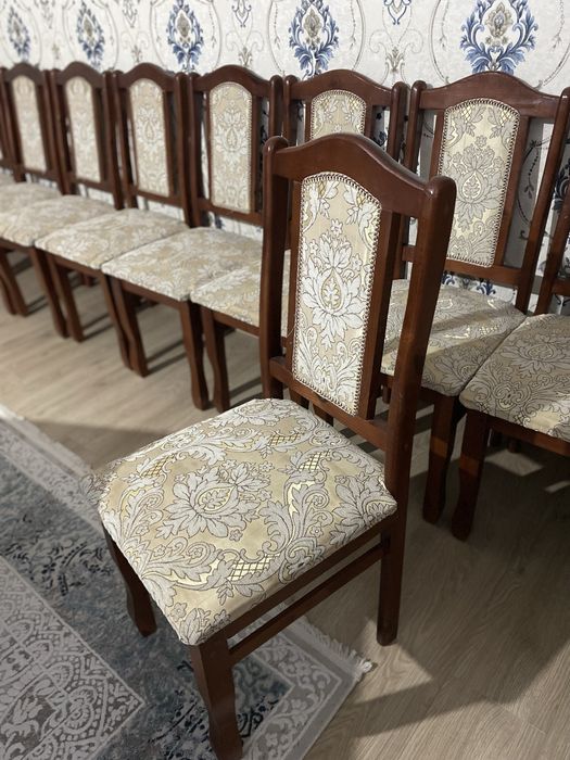 Срочно продам стулья