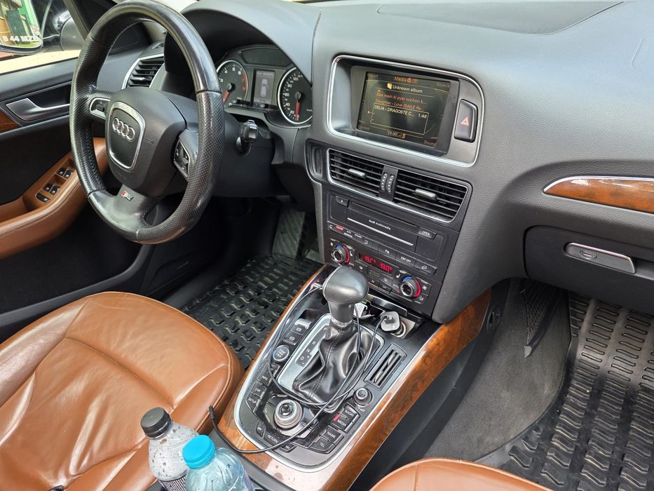 Audi Q5 S-LINE INT-EXT , FULL , Quattro , Panoramică , Distronic , H&K , Automată , Piele , 2.0Tfsi 211cp