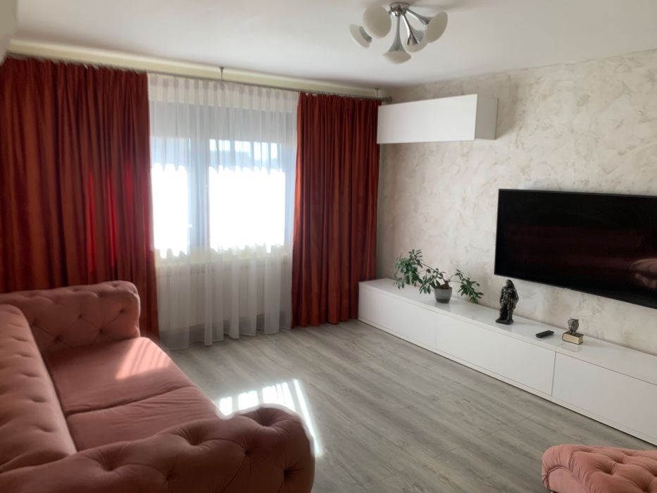 Vând apartament zona centrală