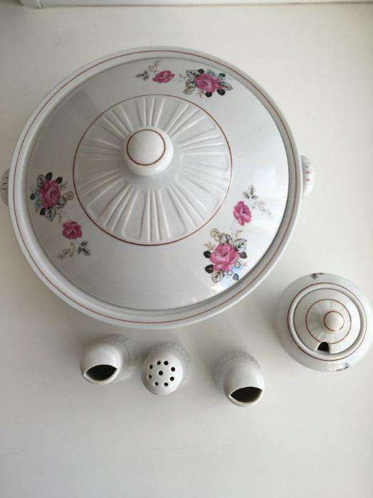 Продам супницу с набором для специй