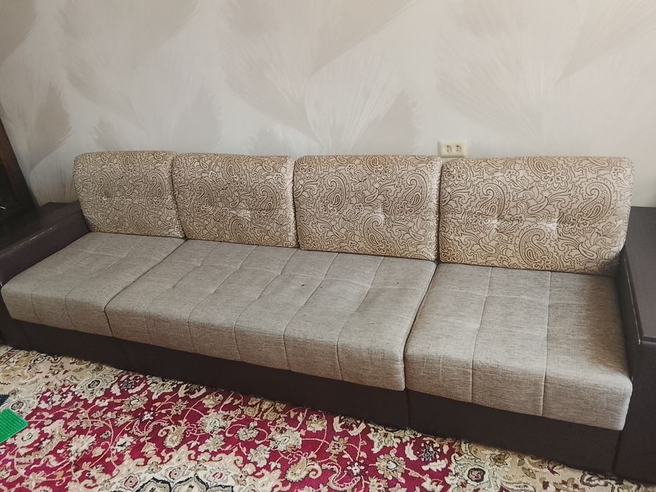 Продам б/у диван