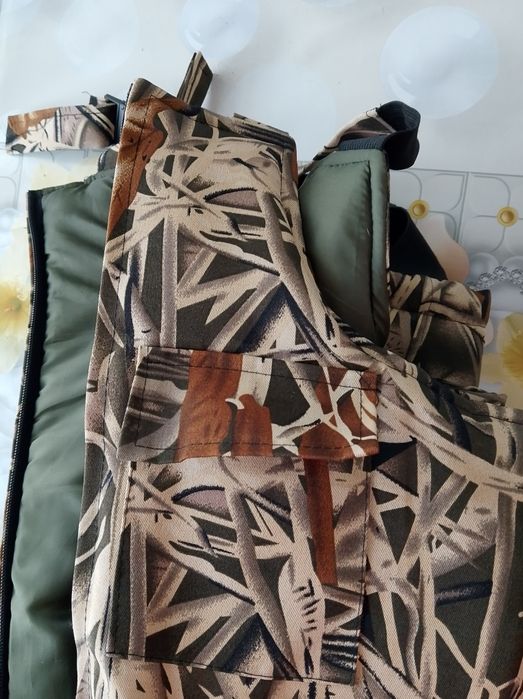 Продам костюм для зимней рыбалки