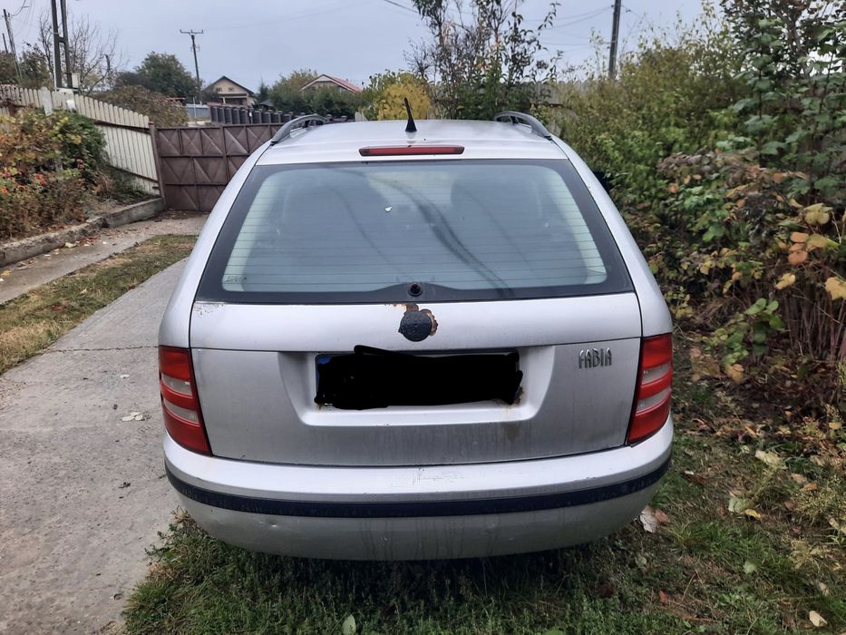 SKODA Fabia 2004 — imagine 3