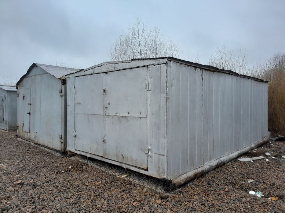 Продам гараж металлический без места.