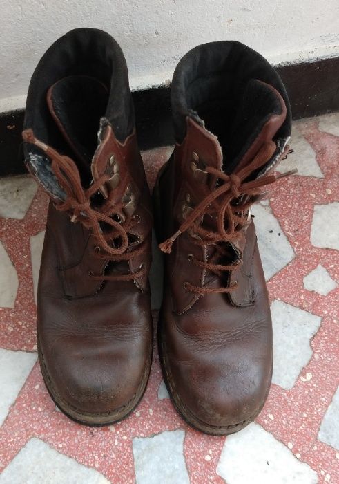 Кожени зимни ботуши