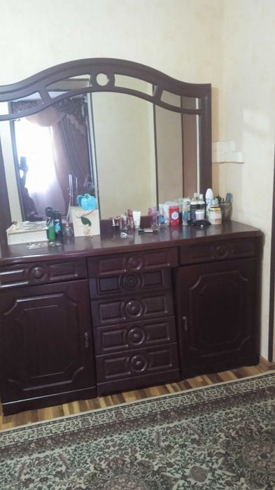 Спальный гарнитур сотилади