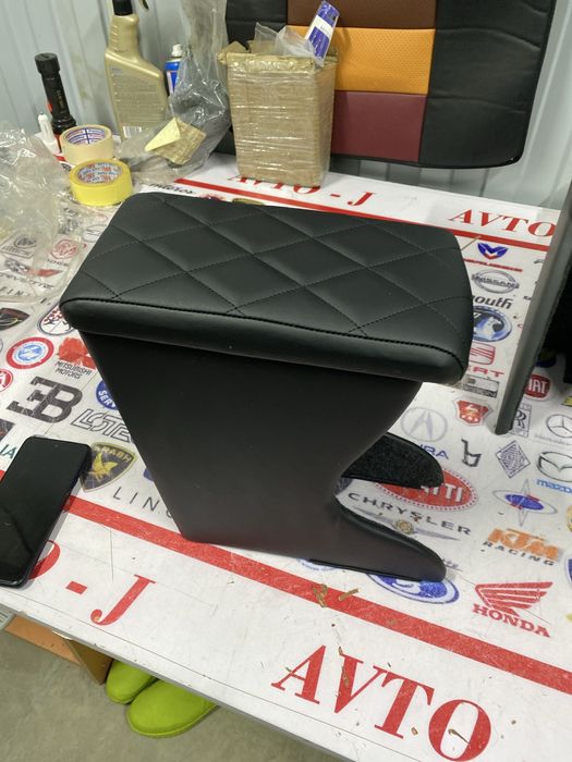 Подлокотник для ЛАДА ГРАНТА. Легко и быстро уст