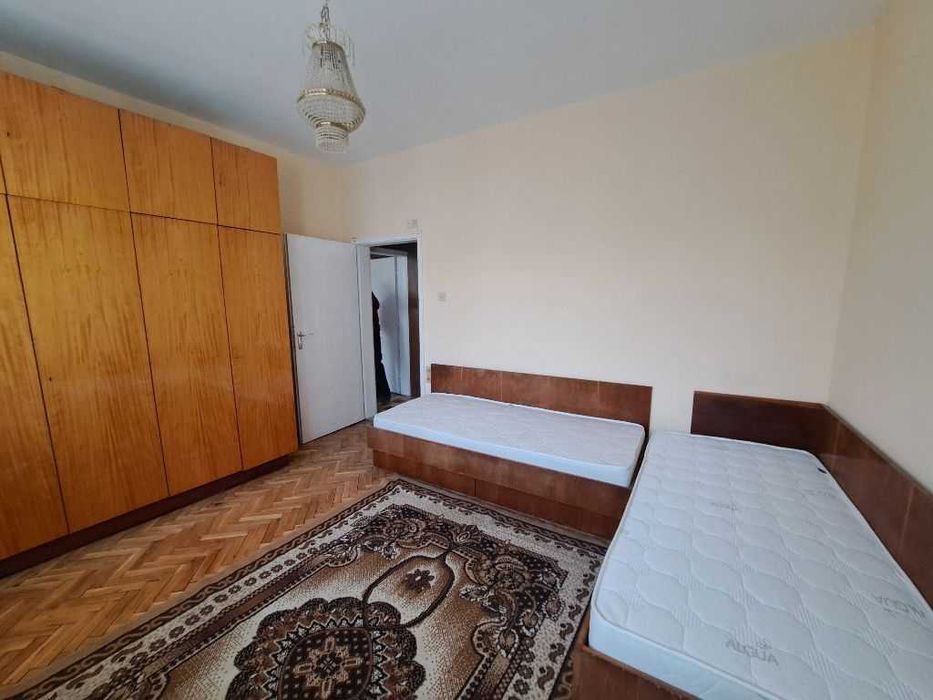 Давам под наем 3-стайно жилище в Красно село до пазара