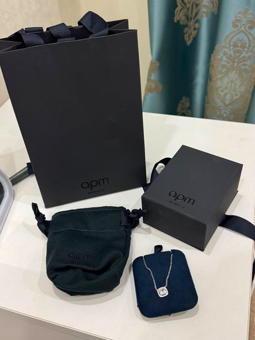 Продам колье APM Monaco