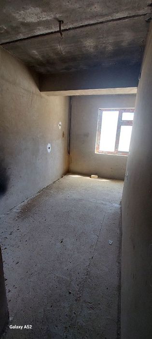 Продается квартира 3 комнатная. 85 КВ/м  (1-этаж)