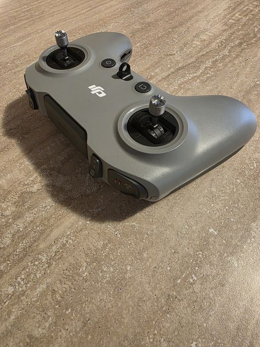 Vand drona DJI Avata 2 Fly More Combo,3 acumulatori,impecabila
