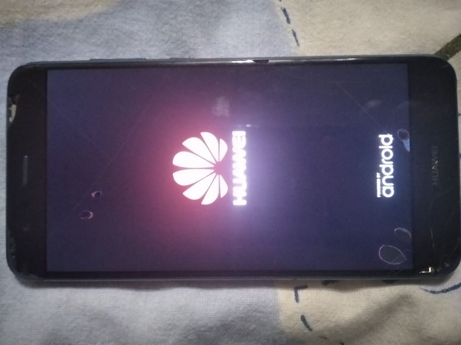 Doua telefoane  Huawei functionale