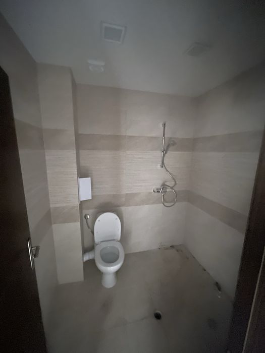 Дава се под наем Магазин в Казанлък - 75 кв.м за 388.62 € - Снимка #4