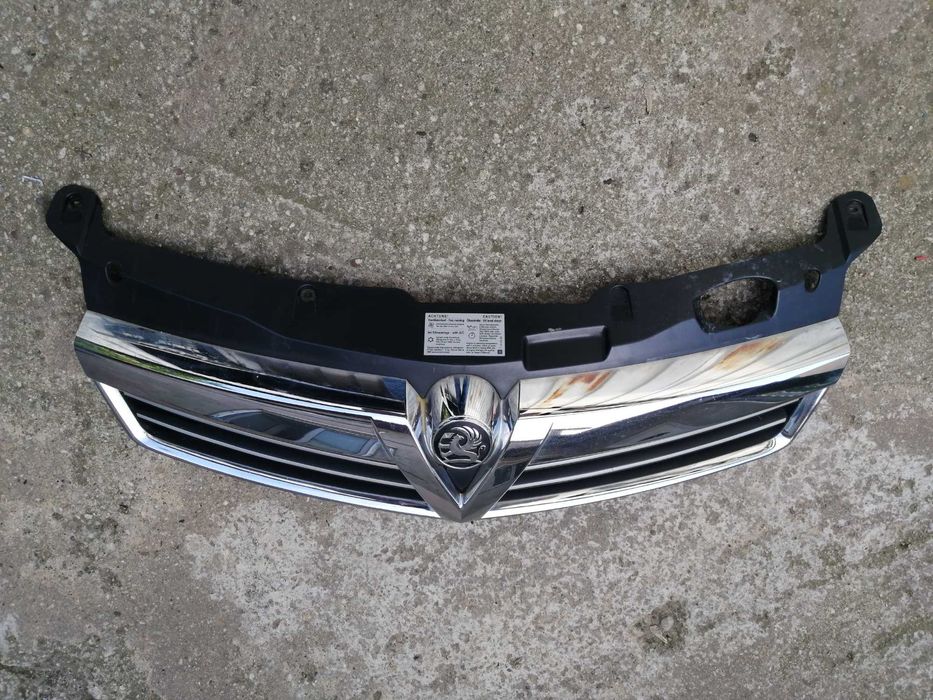 Grila radiator Opel Astra H facelift 200 lei