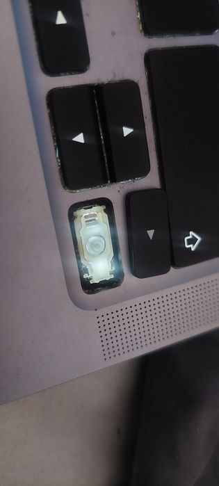 Macbook air m1/256/8