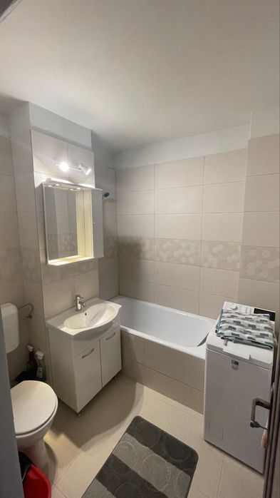 De Inchiriat Apartament 3 camere