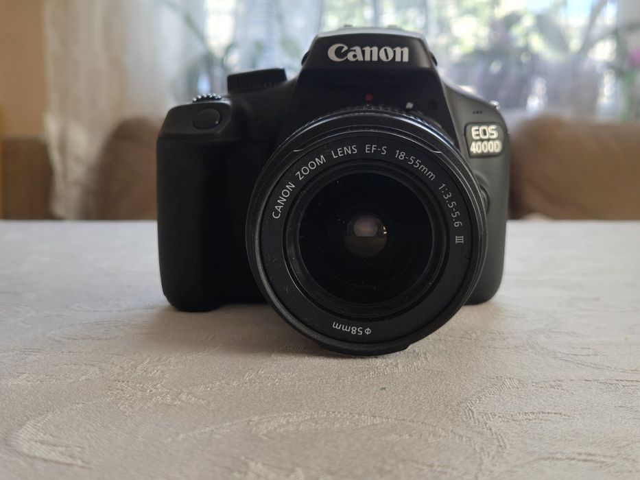 Canon EOS 400OD с обектив 18-55mm