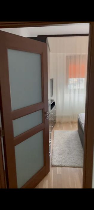 Proprietar vand apartament 3 camere