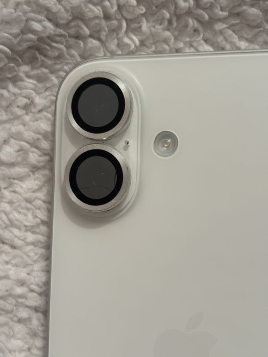iPhone 16 - 128 GB White с гарантией
